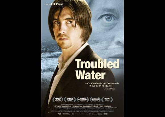 Aguas turbulentas - Director: Erik Poppe. Sinopsis: Jan Thomas recupera su libertad tras purgar ocho a&#241;os de prisi&#243;n por el asesinato de un ni&#241;o. Su talento en el piano lo lleva a trabajar como organista en una iglesia, donde conocer&#225; a la pastora Anna y a su hijo.