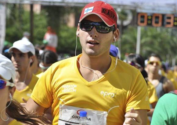 Esteban Jaramillo y Sebastián Salazar - Más de 10 mil competidores se dieron cita en esta histórica cita deportiva que se corría en las modalidades de 5, 10, 21 y 42 kilómetros