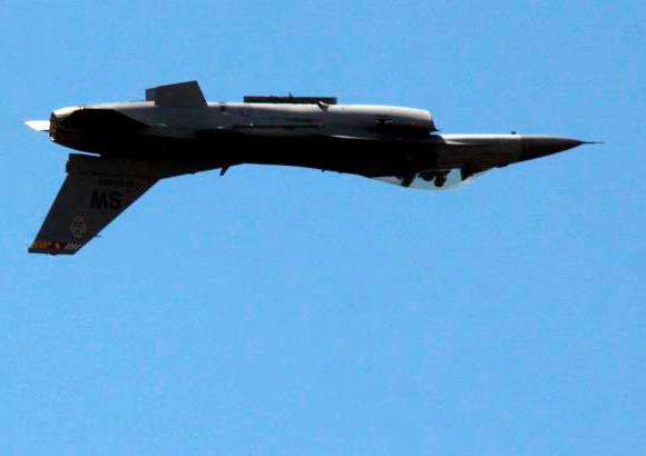 Julio C&#233;sar Herrera - M&#225;s de 60 aviones civiles y militares estar&#225;n presentes para que la gente disfrute en la Feria Aeron&#225;utica Internacional.