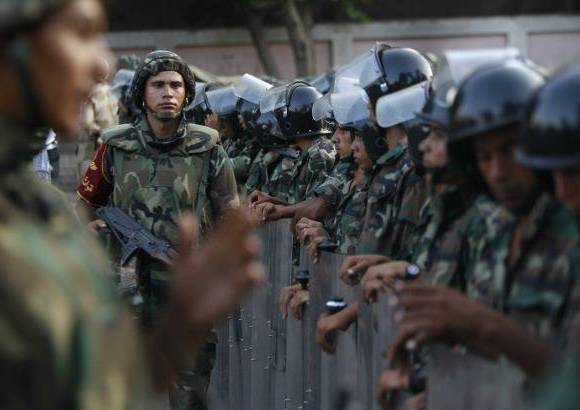 Reuters - La actuaci&#243;n de las Fuerzas Armadas, que cont&#243; con el apoyo de un amplio sector de la poblaci&#243;n de Egipto, puso fin al mandato de Mursi