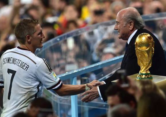 FOTO AFP - Alemania, campeona del Mundial de Brasil 2014 al ganar en la prórroga de la final a Argentina (1-0) en el estadio de Maracaná de Río de Janeiro, sumó su cuarto título de esta competición, de la que no era el vencedor desde hace 24 años, desde Italia 90' ante el mismo rival con idéntico marcador.