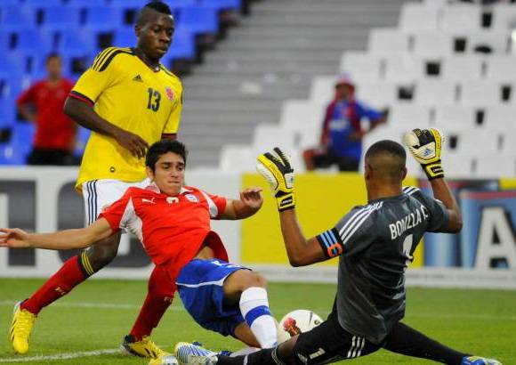 AP - Ahora Colombia deber&#225; definir el t&#237;tulo del Suramericano el pr&#243;ximo domingo, cuando se enfrente contra Paraguay. Un triunfo le da la corona de campe&#243;n a los cafeteros.
