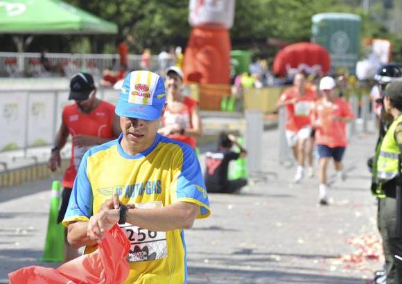 Esteban Jaramillo y Sebasti&#225;n Salazar - M&#225;s de 10 mil competidores se dieron cita en esta hist&#243;rica cita deportiva que se corr&#237;a en las modalidades de 5, 10, 21 y 42 kil&#243;metros.