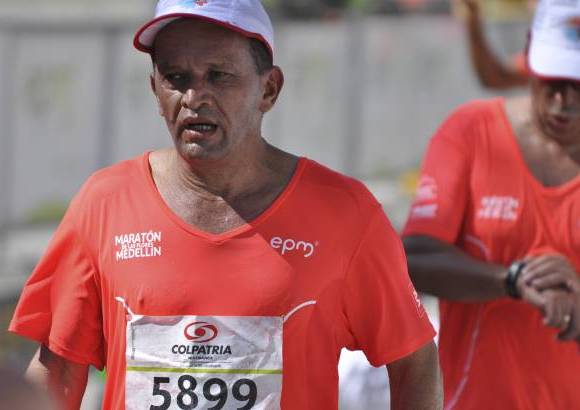 Esteban Jaramillo y Sebasti&#225;n Salazar - M&#225;s de 10 mil competidores se dieron cita en esta hist&#243;rica cita deportiva que se corr&#237;a en las modalidades de 5, 10, 21 y 42 kil&#243;metros.