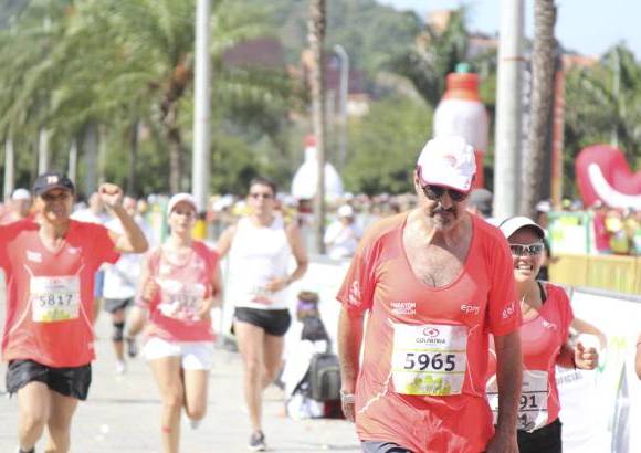 Esteban Jaramillo y Sebasti&#225;n Salazar - M&#225;s de 10 mil competidores se dieron cita en esta hist&#243;rica cita deportiva que se corr&#237;a en las modalidades de 5, 10, 21 y 42 kil&#243;metros.
