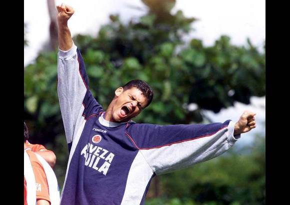 Foto archivo - El portero vallecaucano Miguel &#193;ngel Calero Rodr&#237;guez descrest&#243; con todo su talento en el club Independiente de Ginebra, el Club Sporting de Barraquilla, el Deportivo Cali, el Club Atl&#233;tico Nacional, el Pachuca y la selecci&#243;n Colombia.