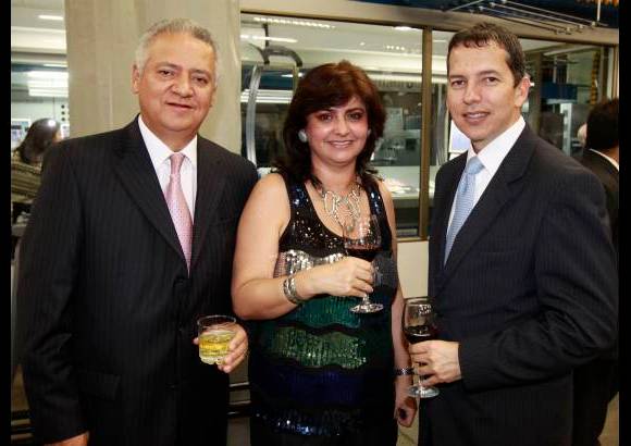 Edwin Bustamante Restrepo - Jaime Espinosa, Margarita Tamayo y Gilberto Ríos.
