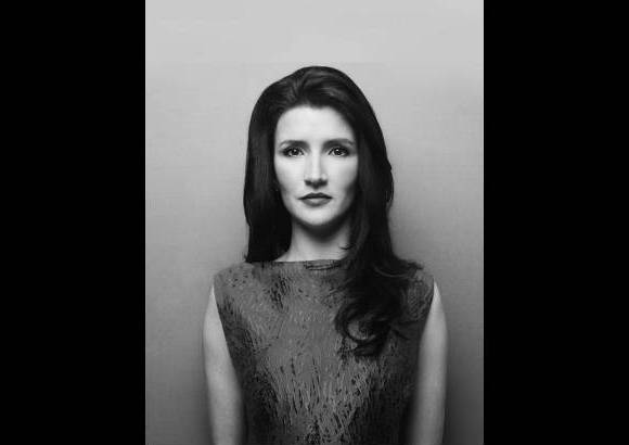 Isabel Henao - Dise&#241;adora de modas - &quot;Fue precisamente en EL COLOMBIANO donde sali&#243; la primera entrevista que me hicieron cuando era estudiante en La Colegiatura y desde ese momento he sentido que el peri&#243;dico ha sido mi casa y uno de los acompa&#241;antes m&#225;s maravillosos alrededor de mi profesi&#243;n, es un c&#243;mplice maravilloso&quot;.