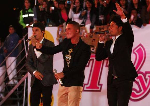 Mauricio Alvarado-Colprensa - J Balvin y Pasabordo animaron la ceremonia.