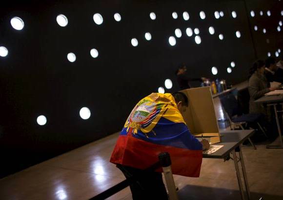 AP - El periodo presidencia el en Ecuador es por cuatros a&#241;os.