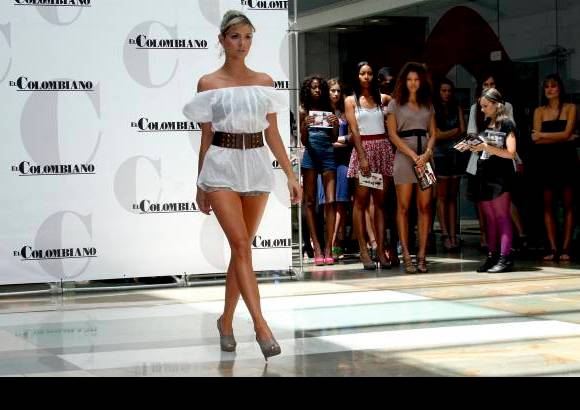 Hernán Vanegas - Un mar de sensaciones es el nombre la pasarela que realizará Beatriz Camacho para EL COLOMBIANO en la feria Colombiamoda 2011.