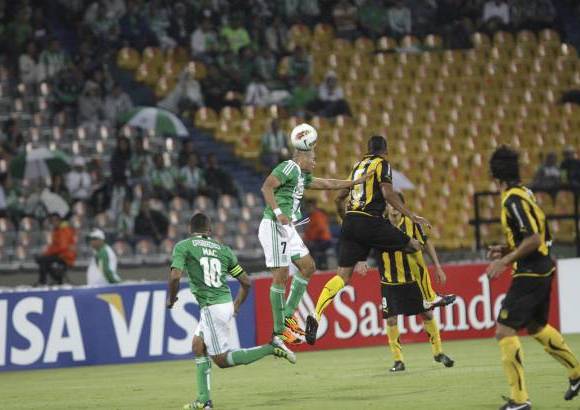 Hernán Vanegas - Nacional controló el esférico, aunque por momentos se dejó sorprender por el rival.