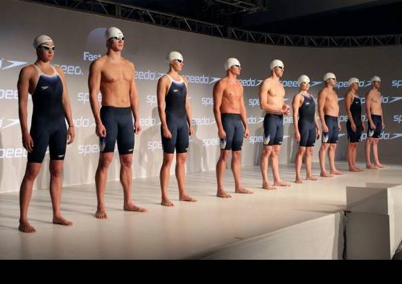 AP - El traje de Michael Phelps estuvo a cargo de la firma deportiva Speedo.