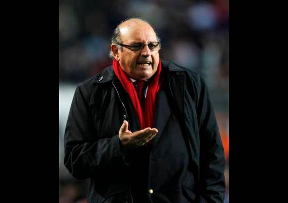 Reuters - Sergio Markari&#225;n, t&#233;cnico de Per&#250;, no encontr&#243; la f&#243;rmula para contrarrestar el f&#250;tbol de su rival.