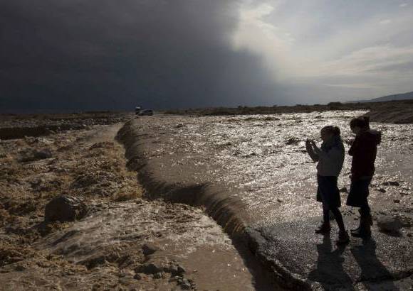 Reuters - Así se veía esta semana una desembocadura de un río en el Mar Muerto, cerca del Kibbutz de Ein Gedi en Israel.