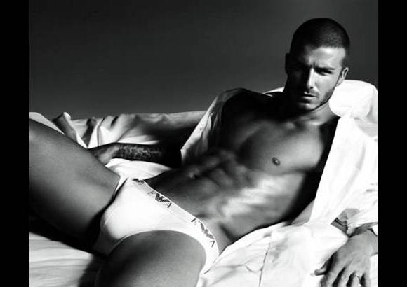 Cortes&#237;a Armani - El primero en ser escogido para su colecci&#243;n masculina fue el futbolista ingl&#233;s David Beckham.