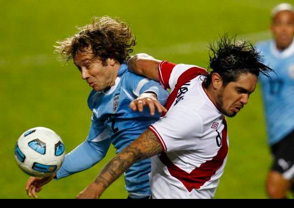 Reuters - Uruguay, un hist&#243;rico del f&#250;tbol mundial, pelear&#225; por el t&#237;tulo de la Copa Am&#233;rica 2011 que se disputa en Argentina.