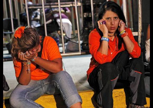 Reuters - En el comando opositor reinaba el desconsuelo y muchos partidarios lloraban y aplaudían las palabras de su candidato al aceptar el resultado.