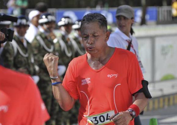 Esteban Jaramillo y Sebasti&#225;n Salazar - M&#225;s de 10 mil competidores se dieron cita en esta hist&#243;rica cita deportiva que se corr&#237;a en las modalidades de 5, 10, 21 y 42 kil&#243;metros.