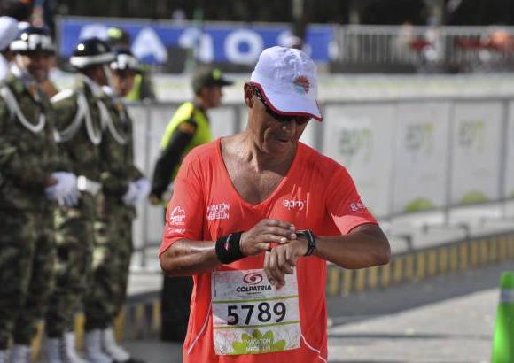 Esteban Jaramillo y Sebasti&#225;n Salazar - M&#225;s de 10 mil competidores se dieron cita en esta hist&#243;rica cita deportiva que se corr&#237;a en las modalidades de 5, 10, 21 y 42 kil&#243;metros.