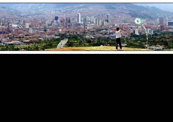 Henry Agudelo - El Valle de Aburrá visto desde sus laderas, con esas enormes montañas que bien le valen su apelativo a la ciudad.