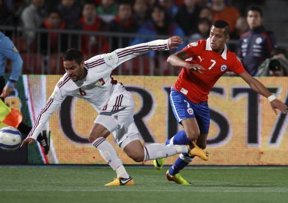 ap - Chile derrotó en condición de local a Venezuela 3-0.