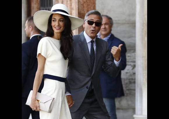 AFP - El acto fue celebrado por el amigo de Clooney y excalcalde de Roma, Walter Veltroni, quien tambi&#233;n ofici&#243; la ceremonia privada del pasado s&#225;bado.