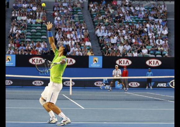 Reuters - Nadal, segundo cabeza de serie y Federer, tercero, deber&#225;n eliminarse entre s&#237; puesto que est&#225;n en la misma mitad del cuadro de un torneo grande por primera vez desde 2005.