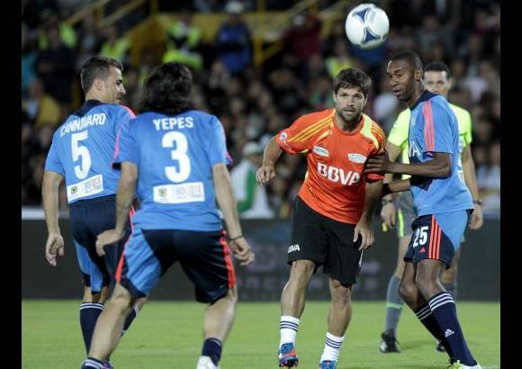 Mauricio Alvarado-Colprensa - El uruguayo Diego Forl&#225;n se luci&#243; en la segunda parte pero no anot&#243;.