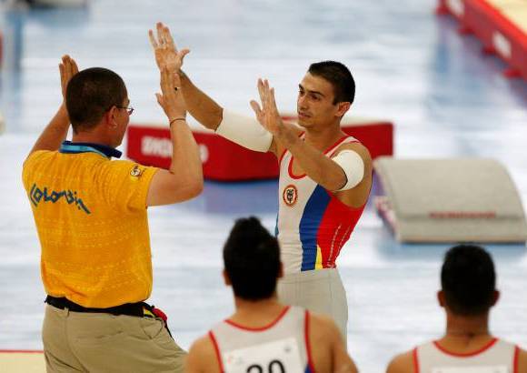 Juan Antonio S&#225;nchez - Como hace cuatro a&#241;os en Buenos Aires, Giraldo se convirti&#243; en el m&#225;s completo de los 33 gimnastas en los Juegos Suramericanos 2010.