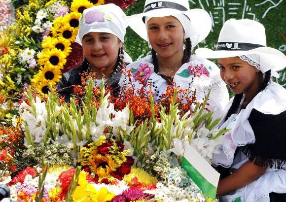 Jaime P&#233;rez - Las ni&#241;as que participaron en la categor&#237;a Infantil emocionaron con su ternura.