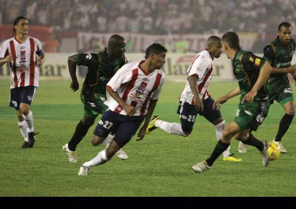 Colprensa - Junior gan&#243; en casa con el respaldo de 49.600 personas que pagaron la entrada en Barranquilla y la taquilla fue $1.605.000.000.