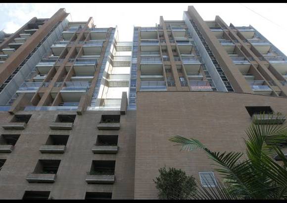 R&#243;binson S&#225;enz - Residentes de Continental Towers aseguraron que desde noviembre de 2012 iniciaron un seguimiento a los fallos que ya se percib&#237;an en sus apartamentos y zonas comunes.