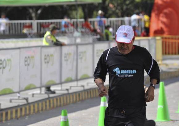 Esteban Jaramillo y Sebasti&#225;n Salazar - M&#225;s de 10 mil competidores se dieron cita en esta hist&#243;rica cita deportiva que se corr&#237;a en las modalidades de 5, 10, 21 y 42 kil&#243;metros.