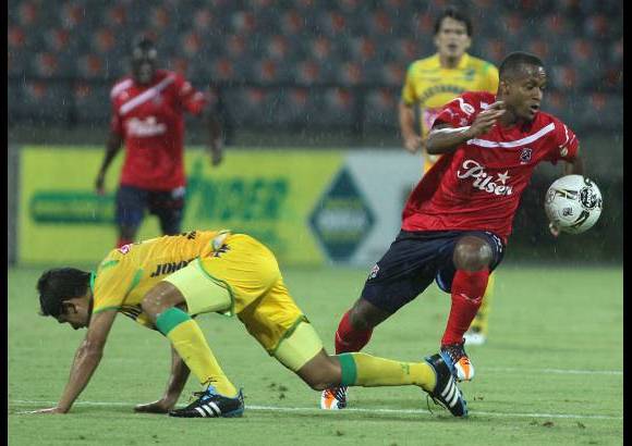 Róbinson Sáenz - Medellín conserva la esperanza matemática de clasificar a las finales de la Liga Postobón II.