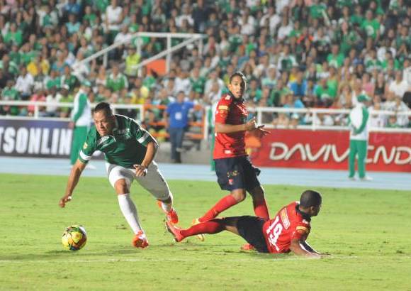 Colprensa - Esa igualdad de visitante en el estadio Pascual Guerrero, gracias a los goles de Vladimir Marín (38') y Gustavo Bolívar (44').