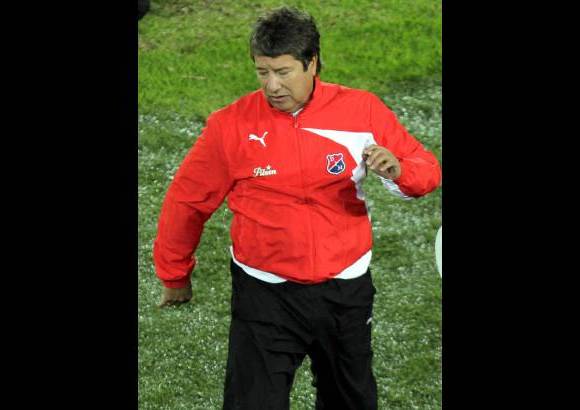 Colprensa - Millonarios alcanz&#243; la estrella 14 al superar en la gran final de la Liga Postob&#243;n II-2012 al Independiente Medell&#237;n. Dram&#225;tica definici&#243;n desde los penaltis despu&#233;s de empatar 0-0 en la ida y 1-1 este domingo.