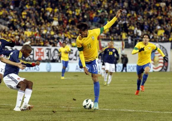 Reuters - Colombia ten&#237;a todo en su juego: brillantez, inteligencia, control y peligro, con los pases de Rodr&#237;guez, que al final no pudo encontrar a Radamel Falcao Garc&#237;a, que luch&#243; como siempre y tuvo dos buenos remates de cabeza en la segunda parte que llevaron el peligro de gol.