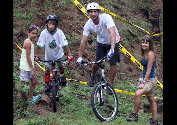 Manuel Saldarriaga - Patricio Escobar y su familia se gozaron la prueba.