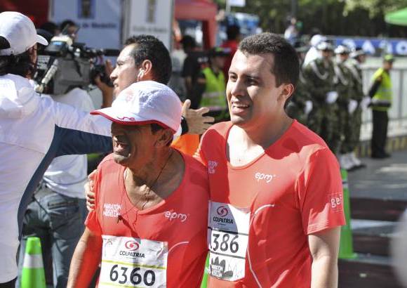 Esteban Jaramillo y Sebasti&#225;n Salazar - M&#225;s de 10 mil competidores se dieron cita en esta hist&#243;rica cita deportiva que se corr&#237;a en las modalidades de 5, 10, 21 y 42 kil&#243;metros.
