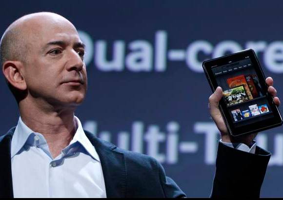 Reuters - Competir con Apple, no obstante, no ser&#225; f&#225;cil. Muchos han intentado copiar el &#233;xito de la iPad, pero hasta el momento es la abrumadora favorita en el campo de tabletas. Apple vendi&#243; 28,7 millones de ellas desde abril de 2010 a junio de 2011.