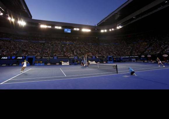 Reuters - Derrot&#243; en la final a la rusa Maria Sharapova por 6-3 y 6-0.