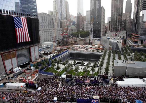AP - Estados Unidos conmemora, todav&#237;a con inmenso dolor y rabia, el d&#233;cimo aniversario de los atentados del 11 de septiembre de 2001.