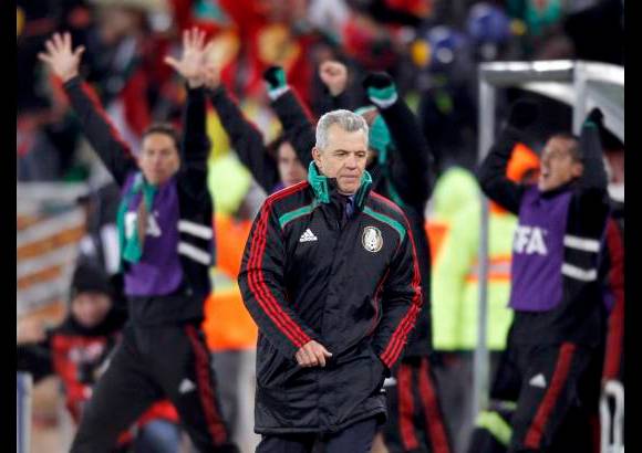 Reuters - El seleccionador mexicano Javier Aguirre dijo tras vencer a Francia que México se debía a sí mismo una victoria de esta relevancia.