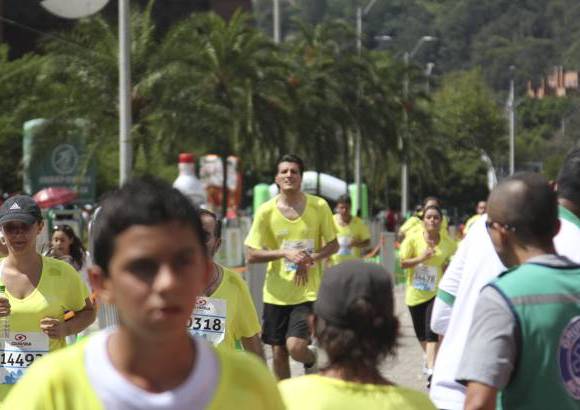Esteban Jaramillo y Sebastián Salazar - Más de 10 mil competidores se dieron cita en esta histórica cita deportiva que se corría en las modalidades de 5, 10, 21 y 42 kilómetros.