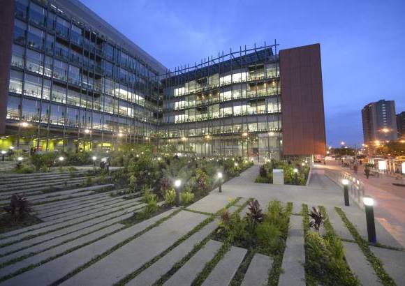 FOTO EL COLOMBIANO - Un complejo para la tecnolog&#237;a, ejemplo de arquitectura y s&#237;mbolo urbano de la ciudad competitiva e innovadora que se promueve desde la Administraci&#243;n P&#250;blica. Desde all&#237; se potencian nuevos negocios basados en el conocimiento.