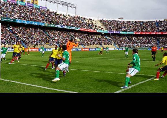 Cortes&#237;a Colf&#250;tbol - &quot;Todo sali&#243; seg&#250;n el libreto t&#233;cnico, todo muy clarito, sali&#243; como quer&#237;amos&quot;, dijo el volante colombiano Carlos S&#225;nchez. &quot;Por momentos se complic&#243; el partido, pero Colombia no se entreg&#243;, luch&#243; hasta el &#250;ltimo momento y ganamos&quot;.