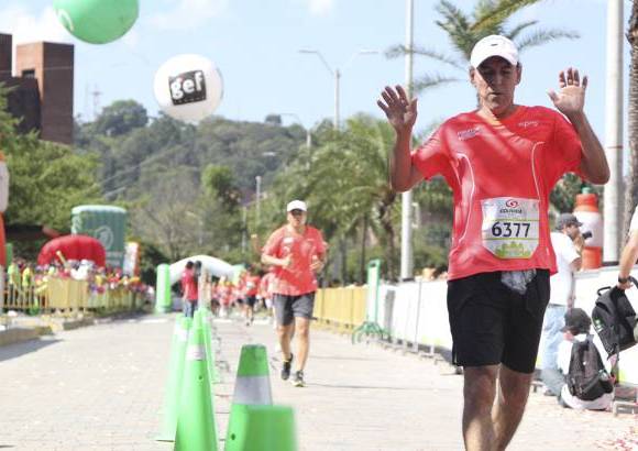 Esteban Jaramillo y Sebasti&#225;n Salazar - M&#225;s de 10 mil competidores se dieron cita en esta hist&#243;rica cita deportiva que se corr&#237;a en las modalidades de 5, 10, 21 y 42 kil&#243;metros.