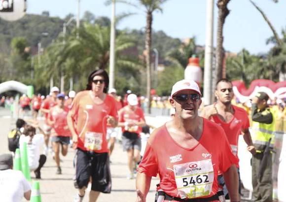 Esteban Jaramillo y Sebasti&#225;n Salazar - M&#225;s de 10 mil competidores se dieron cita en esta hist&#243;rica cita deportiva que se corr&#237;a en las modalidades de 5, 10, 21 y 42 kil&#243;metros.