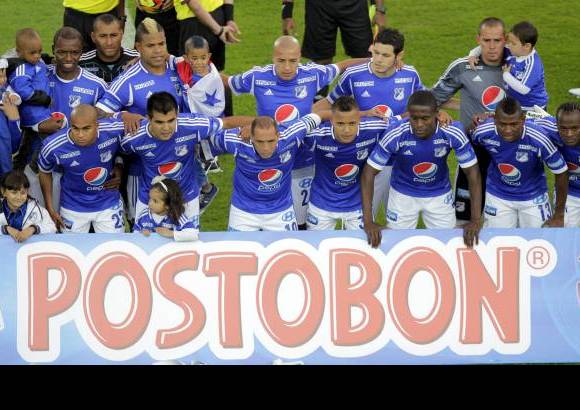 Colprensa - Millonarios alcanz&#243; la estrella 14 al superar en la gran final de la Liga Postob&#243;n II-2012 al Independiente Medell&#237;n. Dram&#225;tica definici&#243;n desde los penaltis despu&#233;s de empatar 0-0 en la ida y 1-1 este domingo.